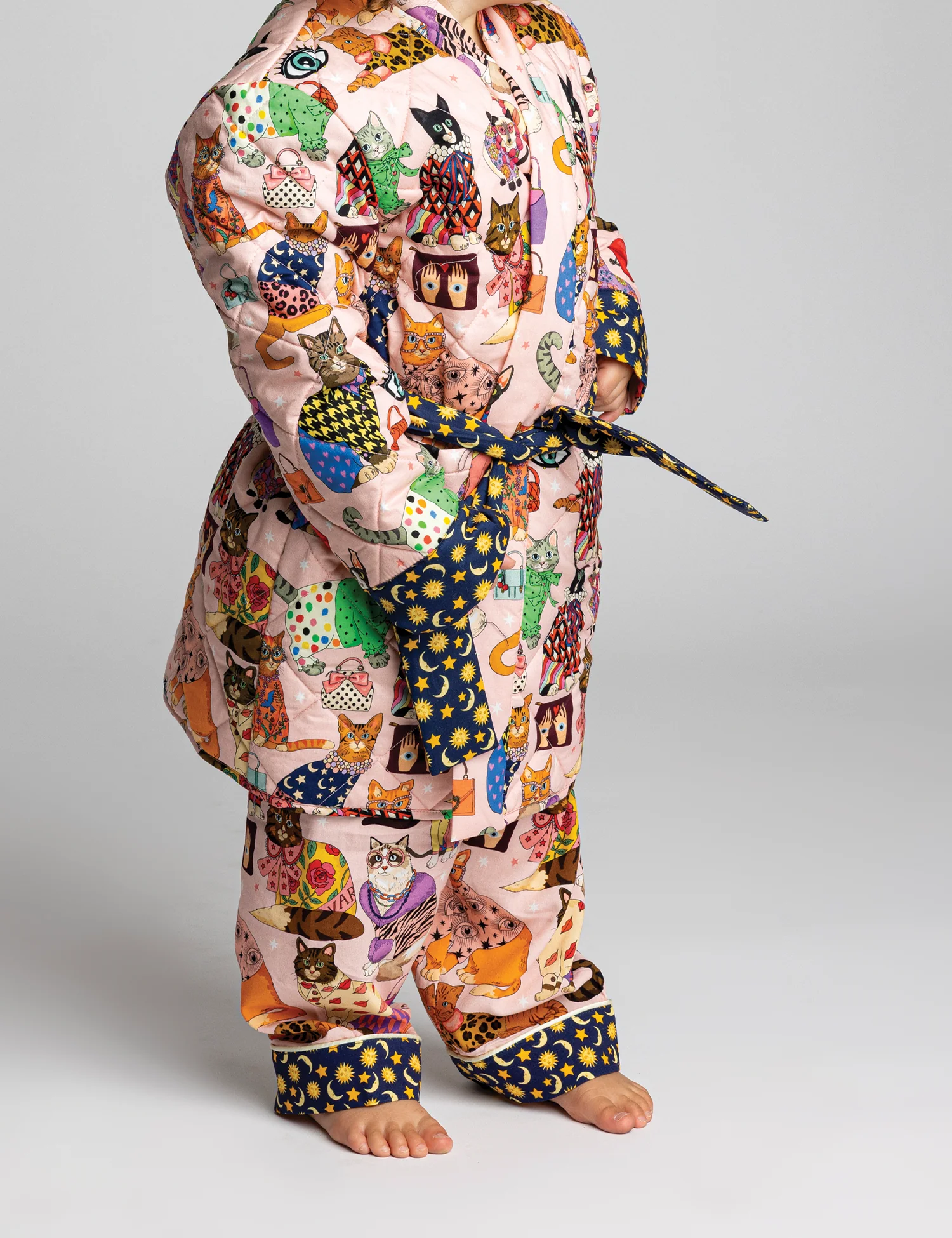 Kids Quilted Robe in Fashion Cats - Image 2