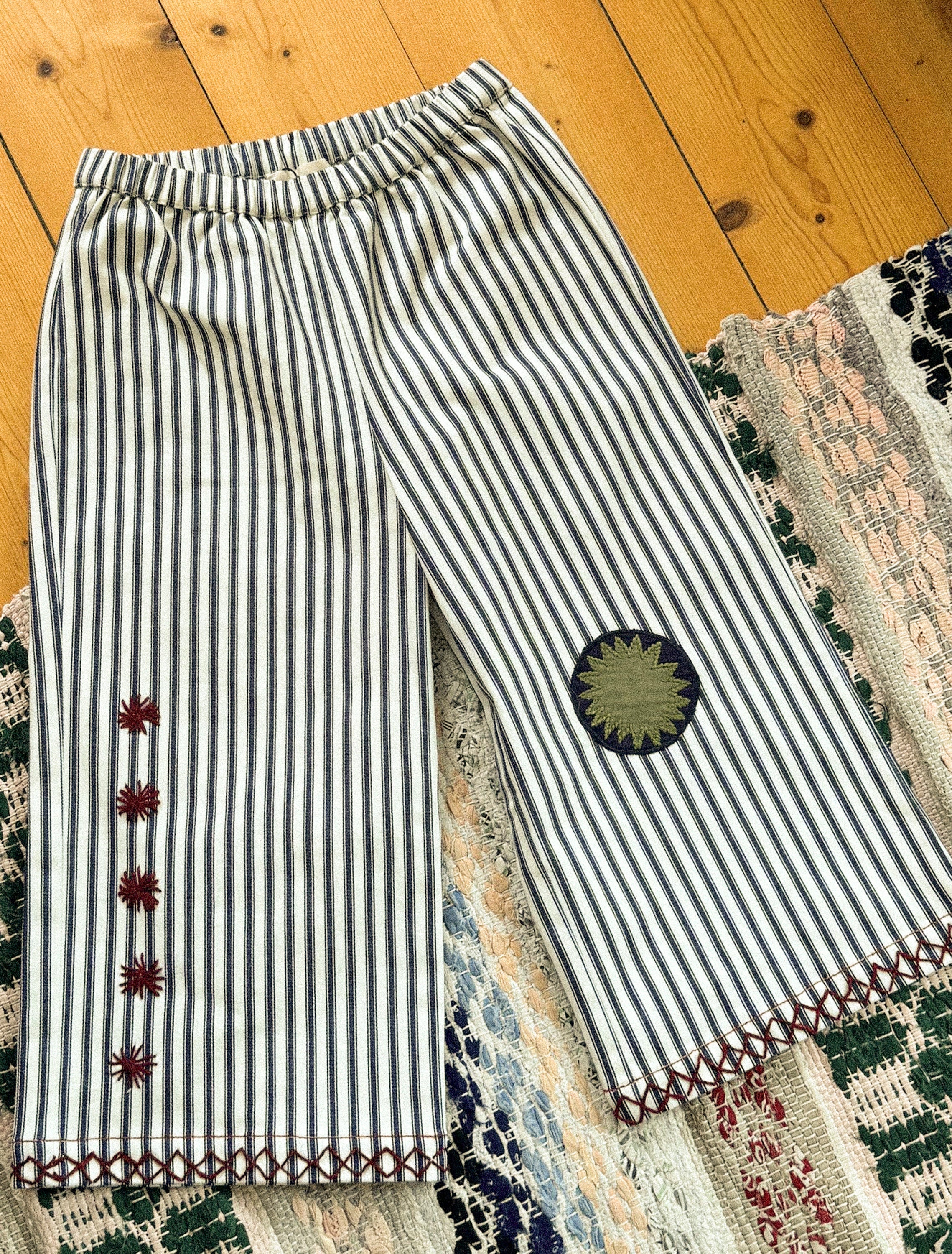 Saxo Mini Pants in Milk Stripe - Image 4