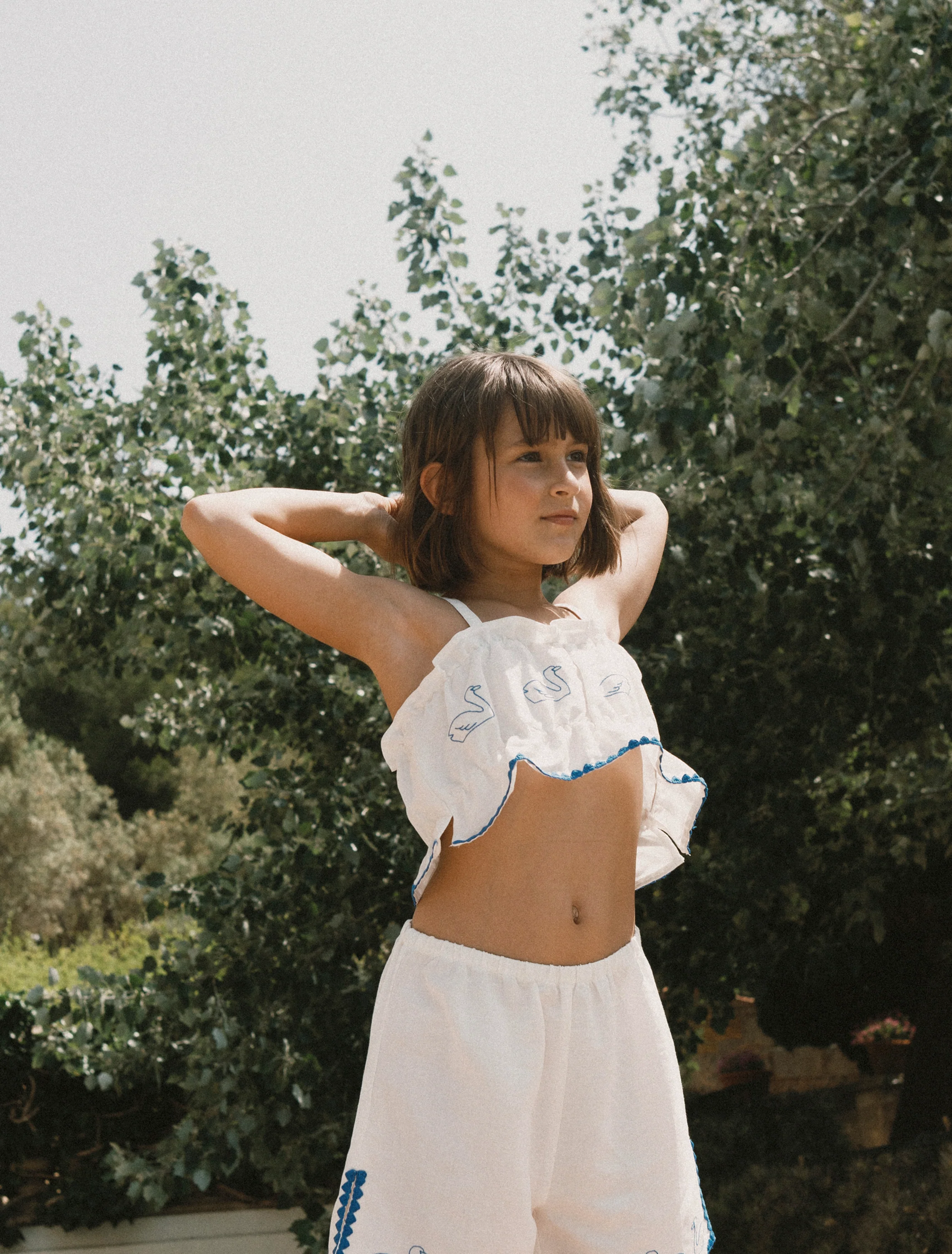 Swans Linen Shorts in Off-White - Image 6