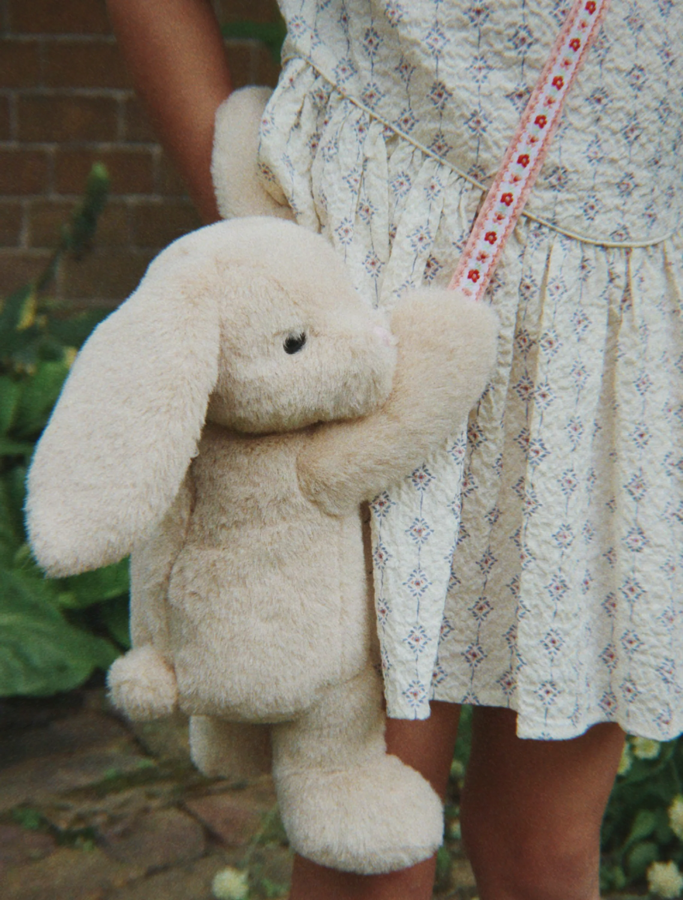 The Teddy Bag in Bunny - Image 3